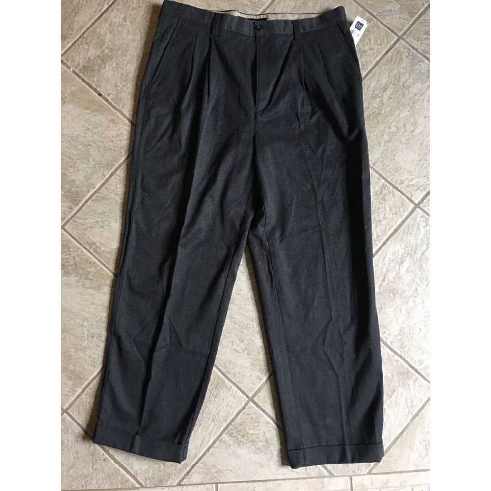 Men's 38 x 30 Gray Dress Pants GAP Slacks NWT Pleated NEW Easy Fit Pleated Front